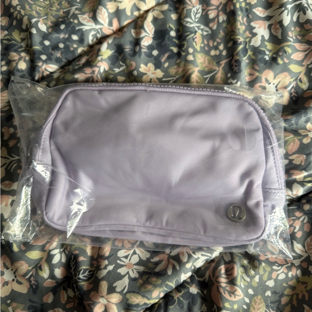Lululemon Lavender 1L Crossbody